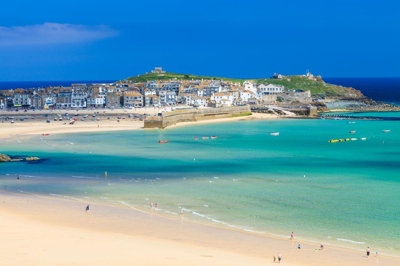 ホテル Trevose Harbour House St Ives エクステリア 写真